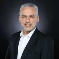 2017_benjamin-azoulay-president-oledcomm-LiFi-q0ilcsqhcjzxce4jejqsrw7tydt3e9tgeitikycy4w